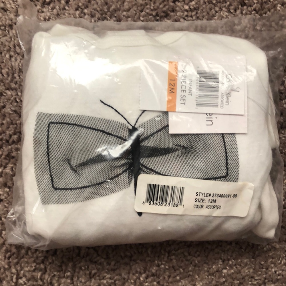 NWT Infant 2-pc